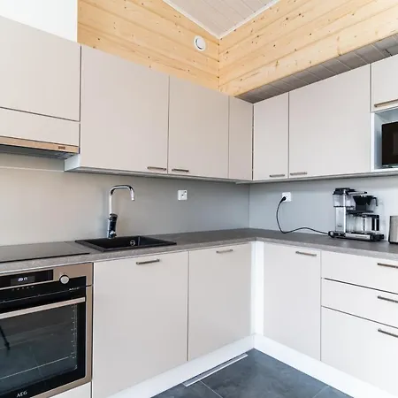 Panoramic Fell View With Hot Tub & Sauna - Pikku-syoetteen Helmi Vila *