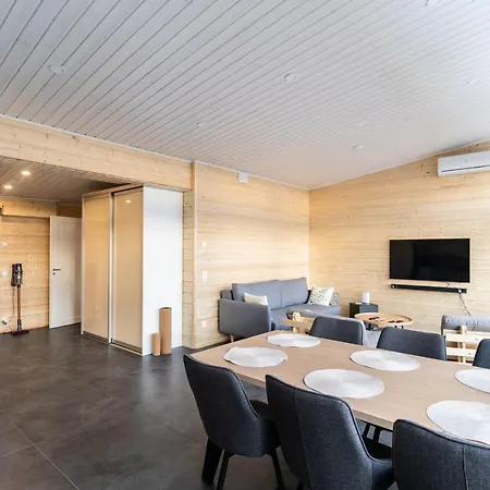 Panoramic Fell View With Hot Tub & Sauna - Pikku-syoetteen Helmi * Syöte